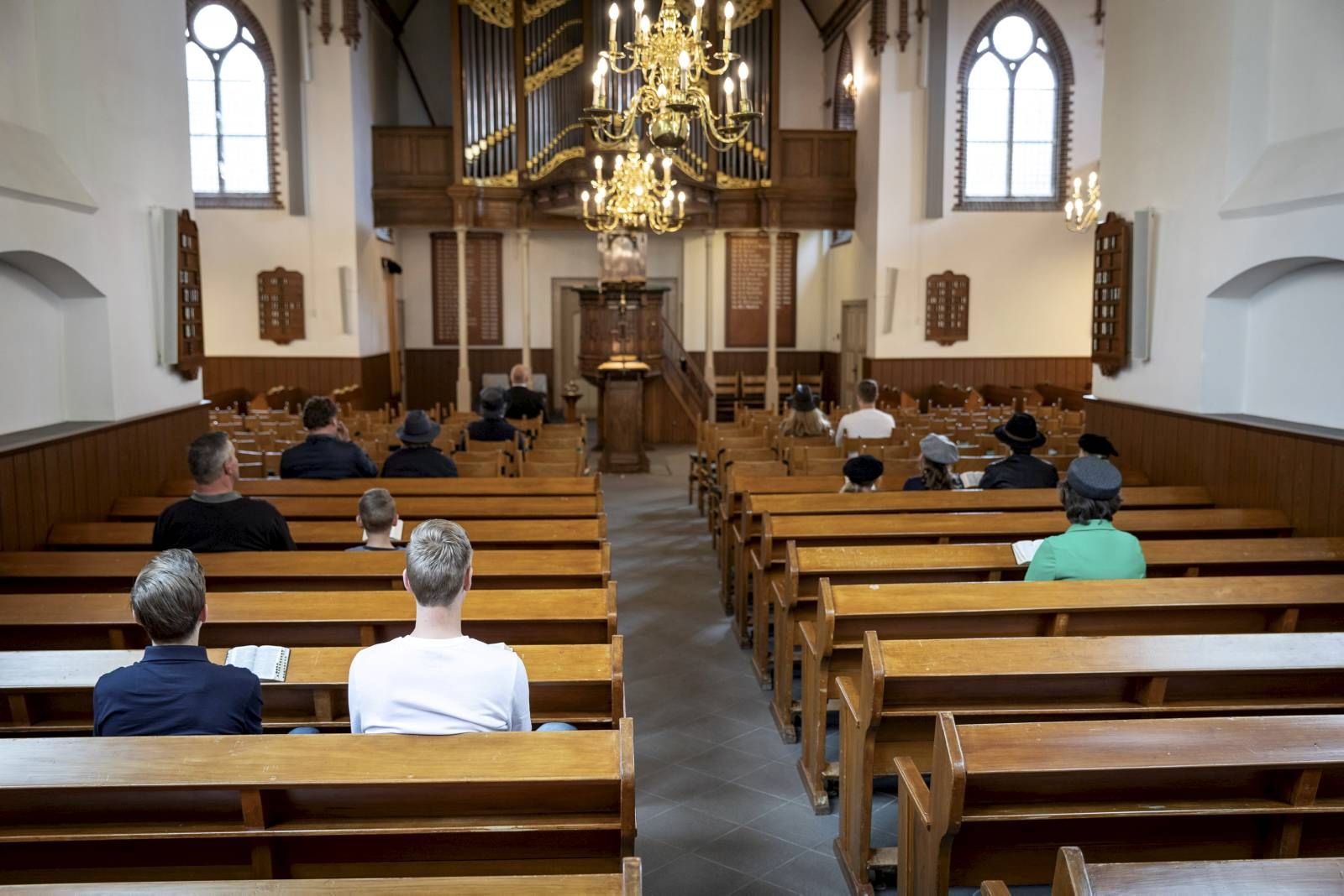 Uitslag peiling Meeste kerken zingen zondags Uitslag peiling Meeste kerken zingen zondags