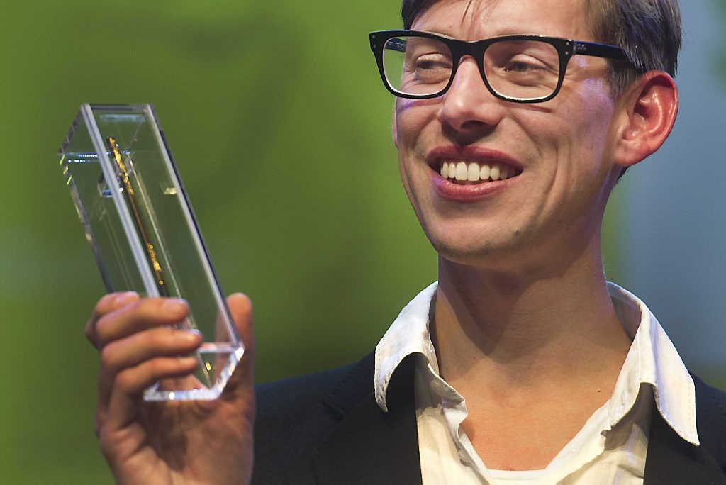 Simon van der Geest wint de Gouden Griffel